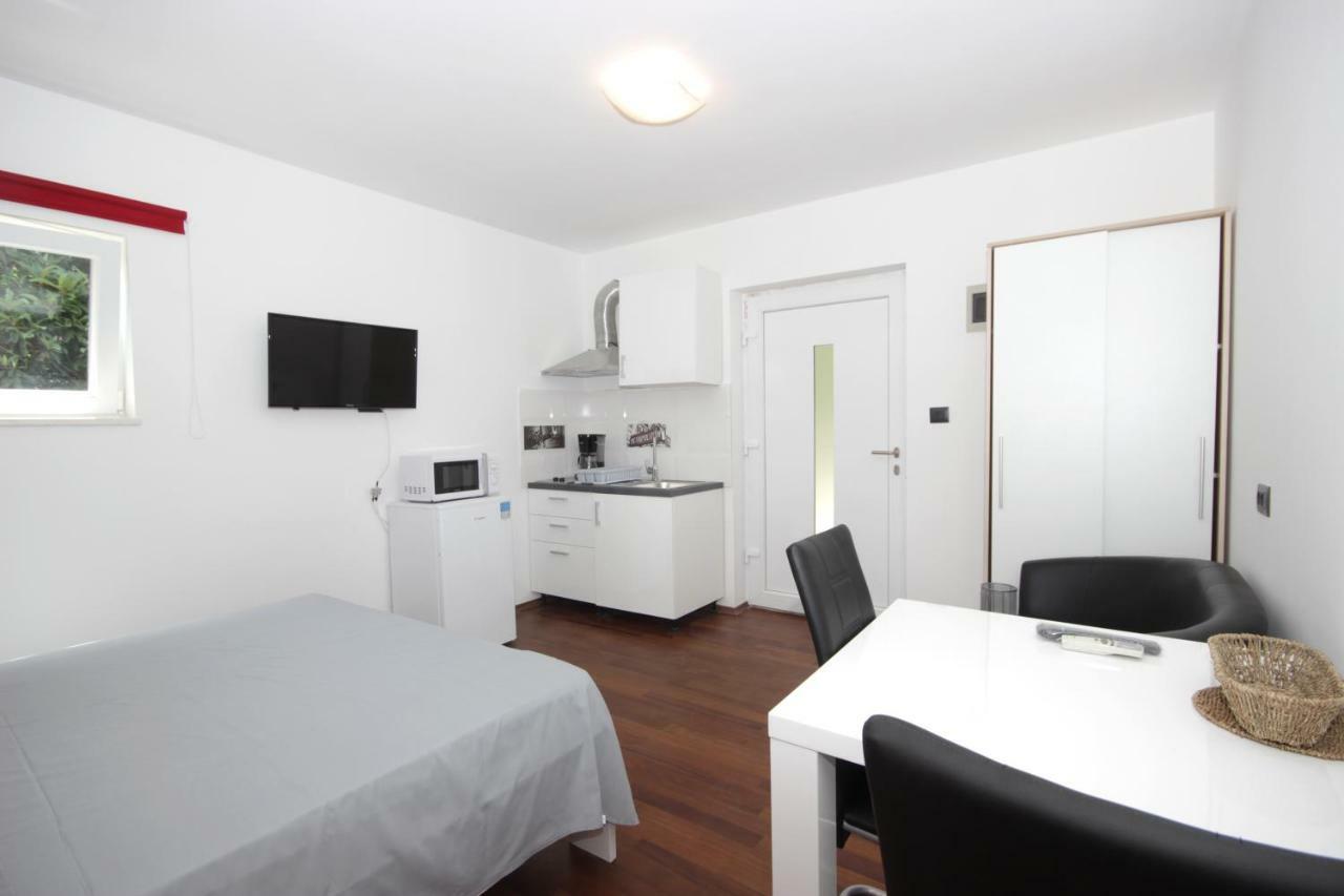 Apartments Natasa Pula Luaran gambar